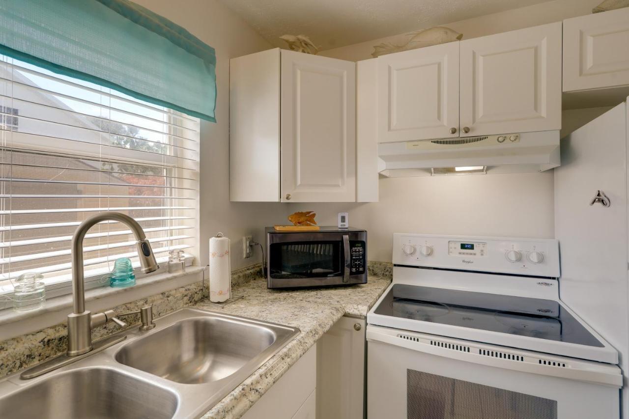 Cute Apt With Backyard And Grill - Steps To Cocoa Beach Bagian luar foto