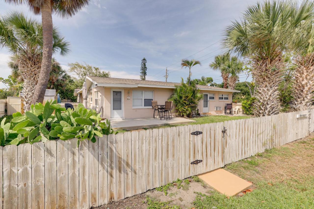 Cute Apt With Backyard And Grill - Steps To Cocoa Beach Bagian luar foto